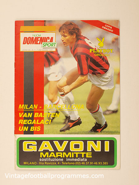 1989 UEFA Super Cup Final 'A.C Milan vs Barcelona' Programme 'Nuova Domenica' Edition